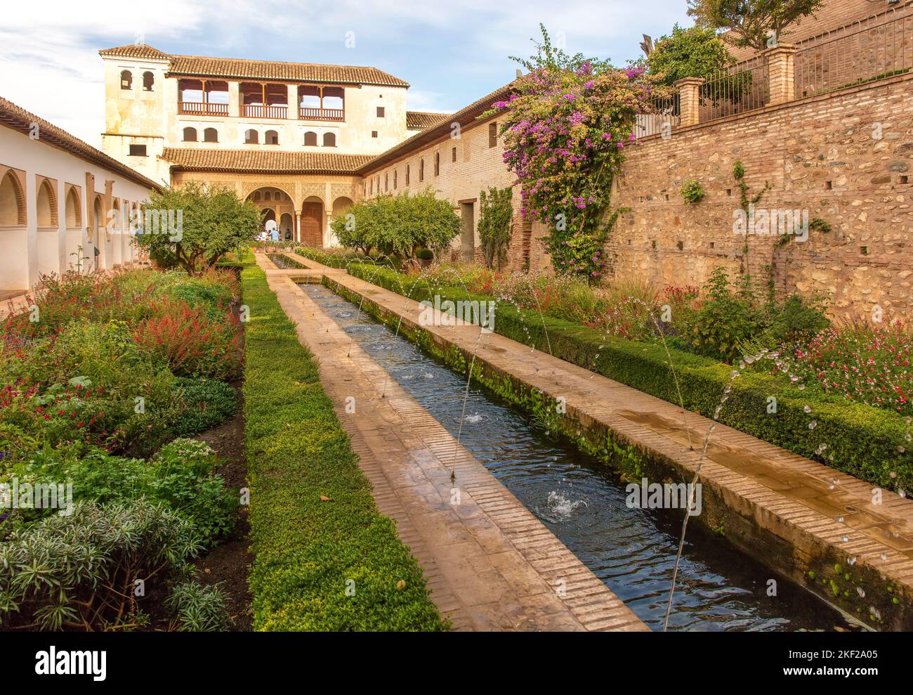 Brunnen im Garten Alhambra, Granada, Andalusien, Spanien Stockfoto