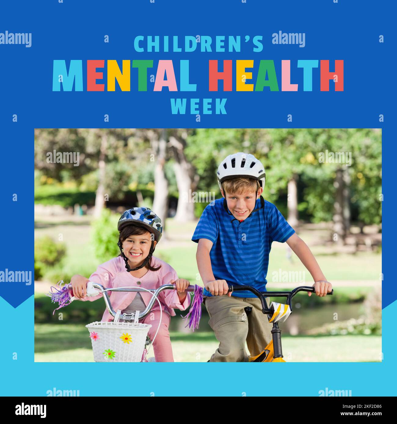 Zur Zusammensetzung der Woche der psychischen Gesundheit von Kindern und der Kinder auf Fahrrädern Stockfoto