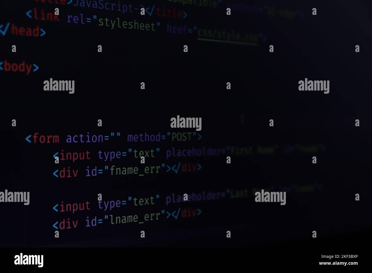 HTML5 Hauptmenü im Code-Editor für Website-Entwicklung, Implementierung SEO Konzepte für bessere SERP. suchmaschinenoptimierung für bessere Rankings mit Stockfoto