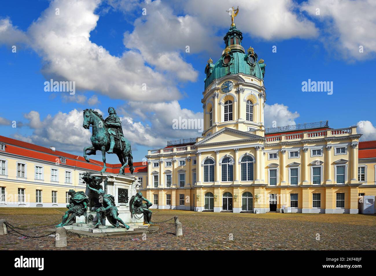 Reiterstandbild Kurfürst Friedrich Wilhelm von Brandenburg, Schloß Charlottenburg, Berlin, Deutschland Stockfoto