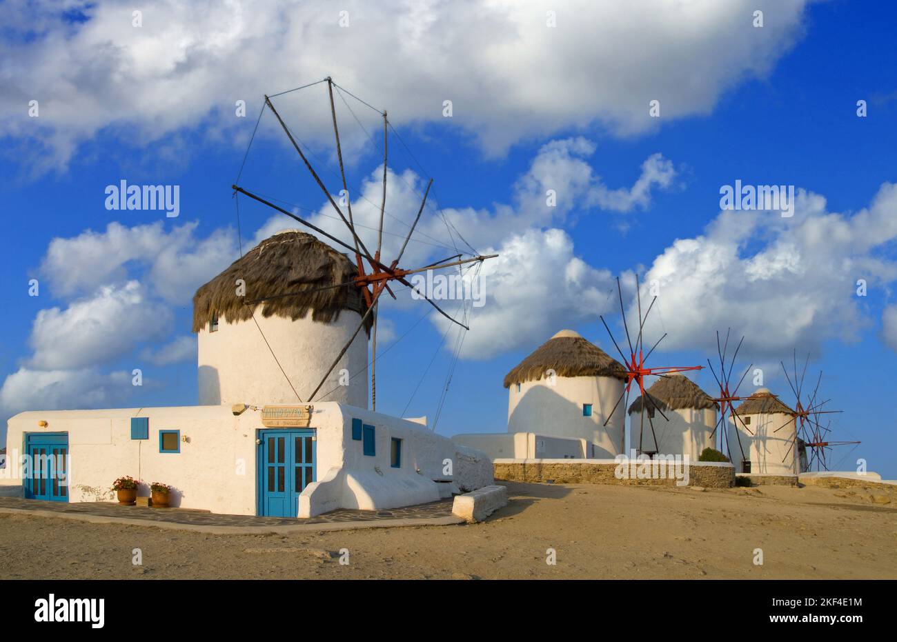 Windmühle auf Mykonos, Kykladen, Griechische Inseln, Griechenland, Insel in der Ägäis, Nebenmeer, Mittelmeer, Stockfoto
