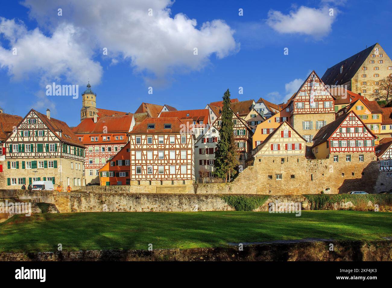 Häuserzeile in Schwäbisch Hall • Baden-Württemberg, Deutschland Stockfoto