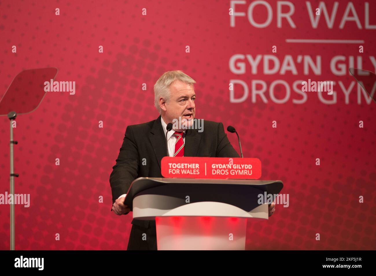 Carwyn Jones AM, erste Ministerin von Wales, sprach 2017 vor der walisischen Arbeitskonferenz in Llandudno, Wales Stockfoto