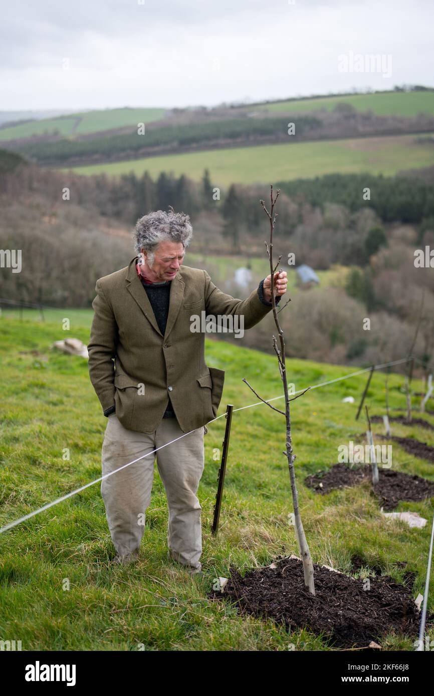 Bio-Bauer Guy Singh-Watson, abgebildet auf der Riverford Organic Farm, in der Nähe von Totnes, South Devon. Stockfoto