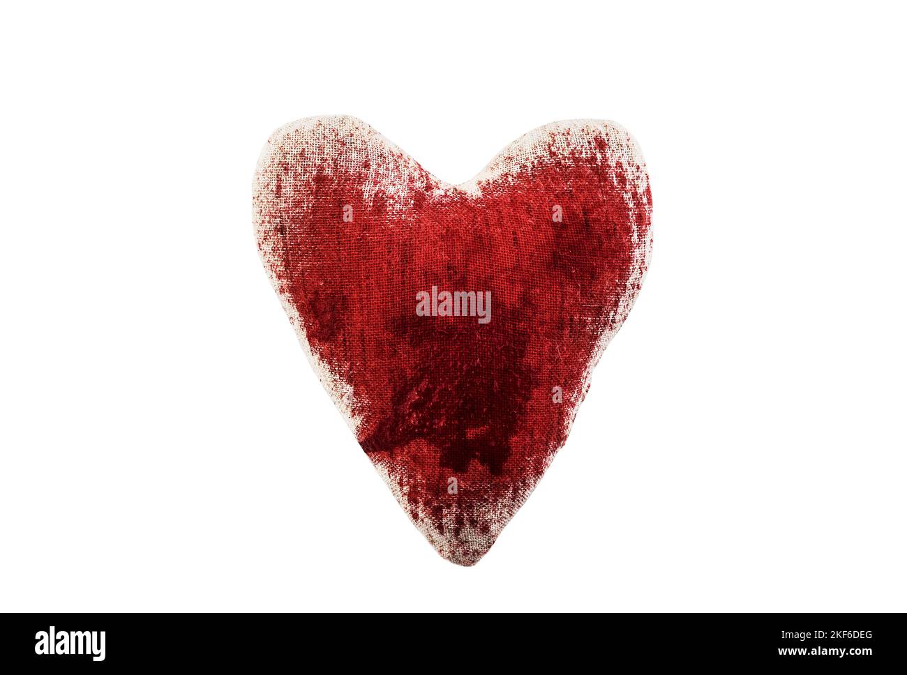 Kleines Herz aus rotem Blut isoliert auf weißem Hintergrund mit Beschneidungspfad Stockfoto