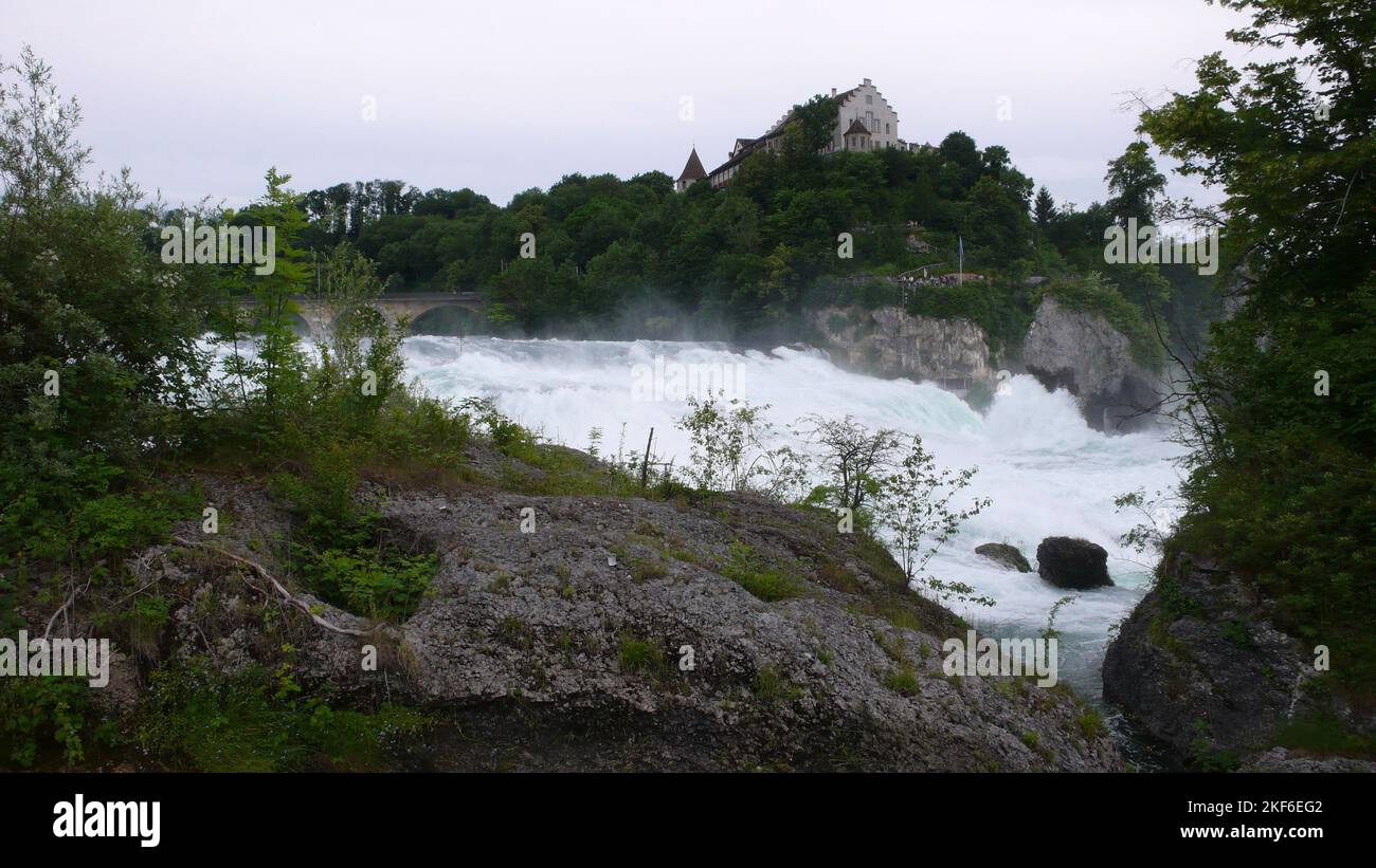 Rheinfall Rheinfall schaffhausen zürich deutschland Grenze zur schweiz Stockfoto