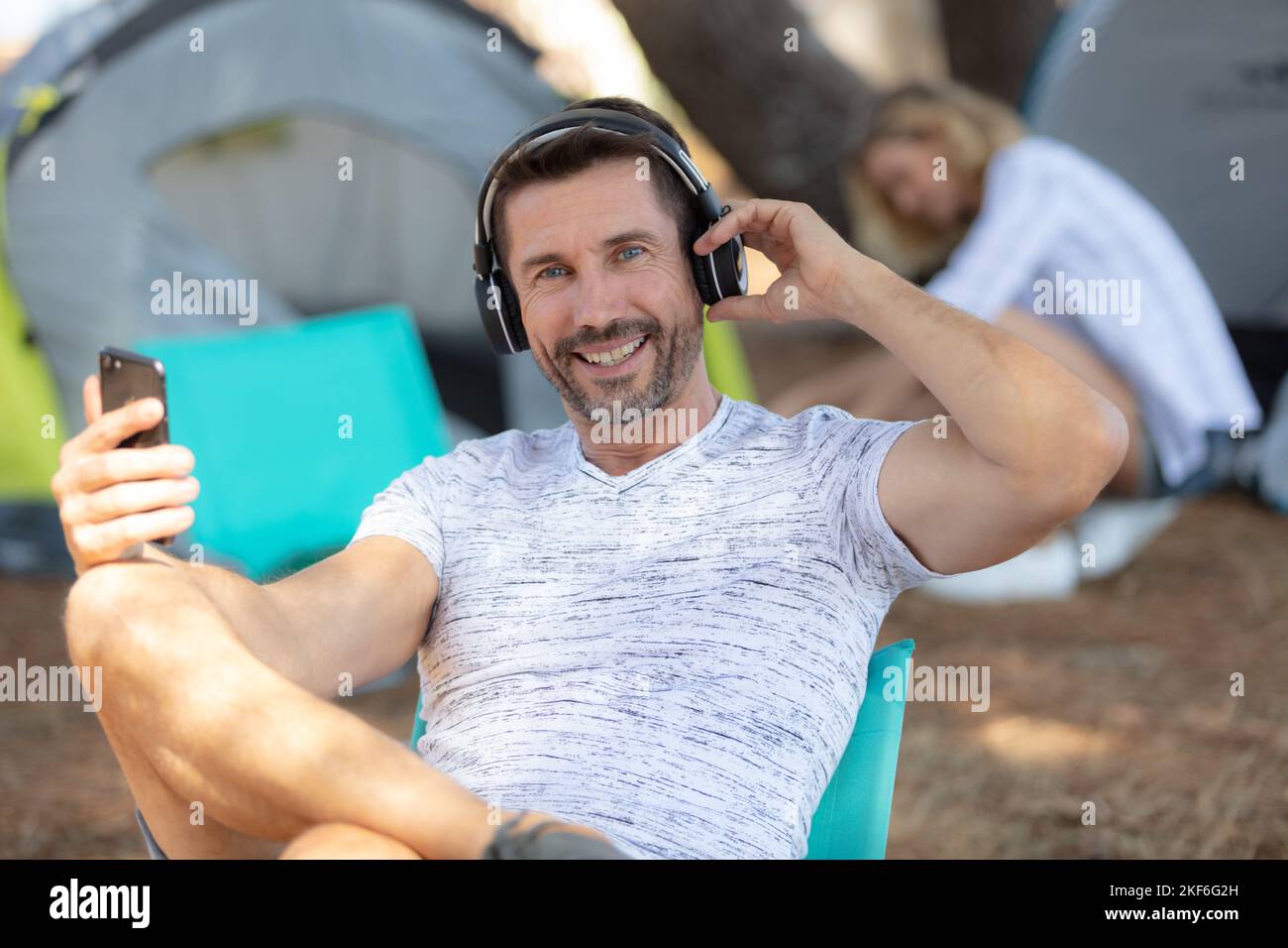 Wanderreise Wochenend-Trip-Konzept gesunder aktiver Lebensstil Stockfoto