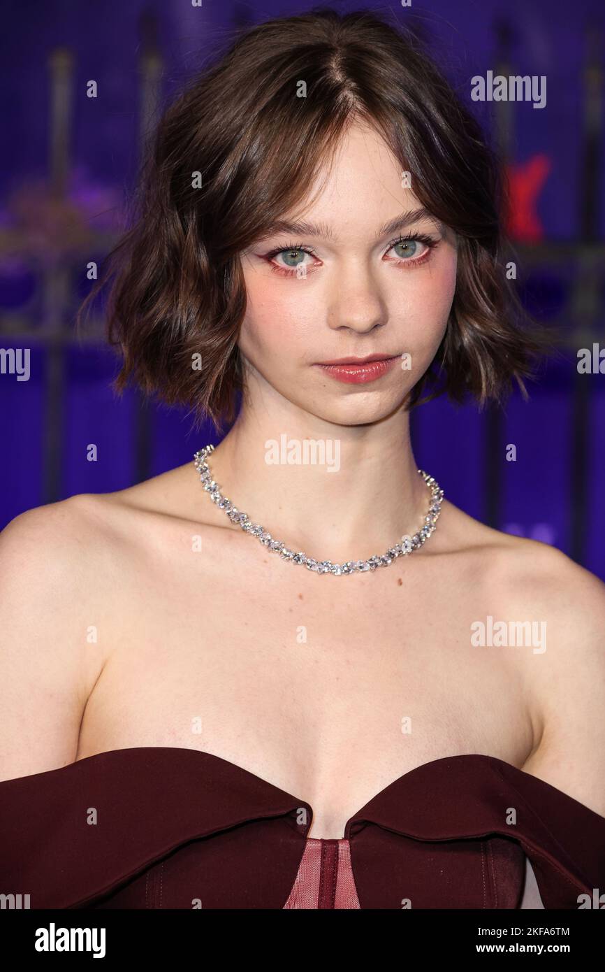 HOLLYWOOD, LOS ANGELES, KALIFORNIEN, USA - 16. NOVEMBER 1 2022: Die amerikanische Schauspielerin Emma Myers kommt zur Weltpremiere von Netflix's 'Wednesday'-Saison 2016, die am 16. November 43 in der Hollywood American Legion Post im Hollywood Legion Theatre in Hollywood, Los Angeles, Kalifornien, USA, stattfand. (Foto von Xavier Collin/Image Press Agency) Stockfoto