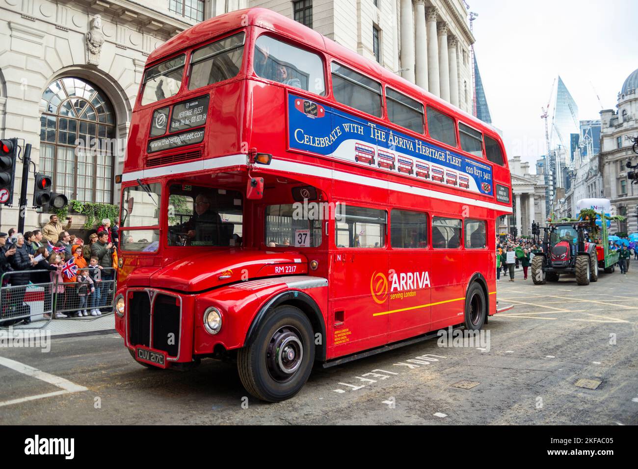 Arriva Routemaster-Bus bei der Lord Mayor's Show Parade in der City of ...
