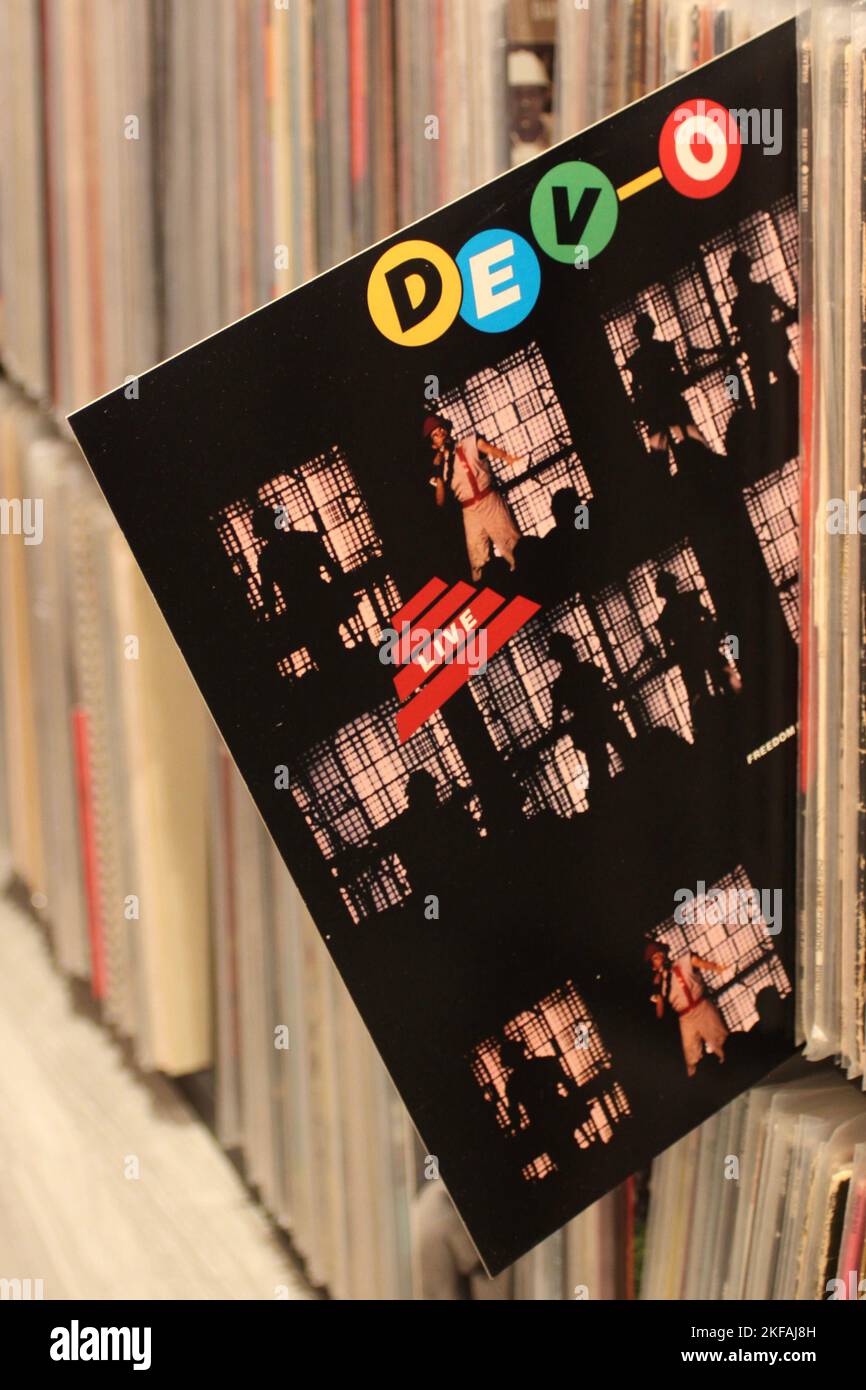 DEVO DEV-O LIVE-EP im Vinyl-Format - Veröffentlichung 1981 Stockfoto