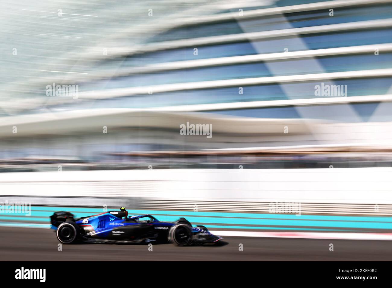 Logan Sargeant (USA) Williams Racing FW44 Academy Driver. Abu Dhabi Grand Prix, Freitag, 18.. November 2022. Yas Marina Circuit, Abu Dhabi, VAE. Stockfoto