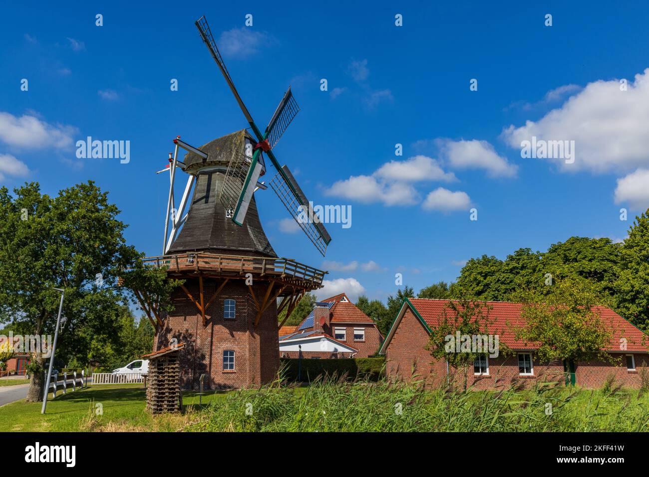 Windmühle Schweindorf, Ostfriesland, Niedersachsen, Deutschland Stockfoto