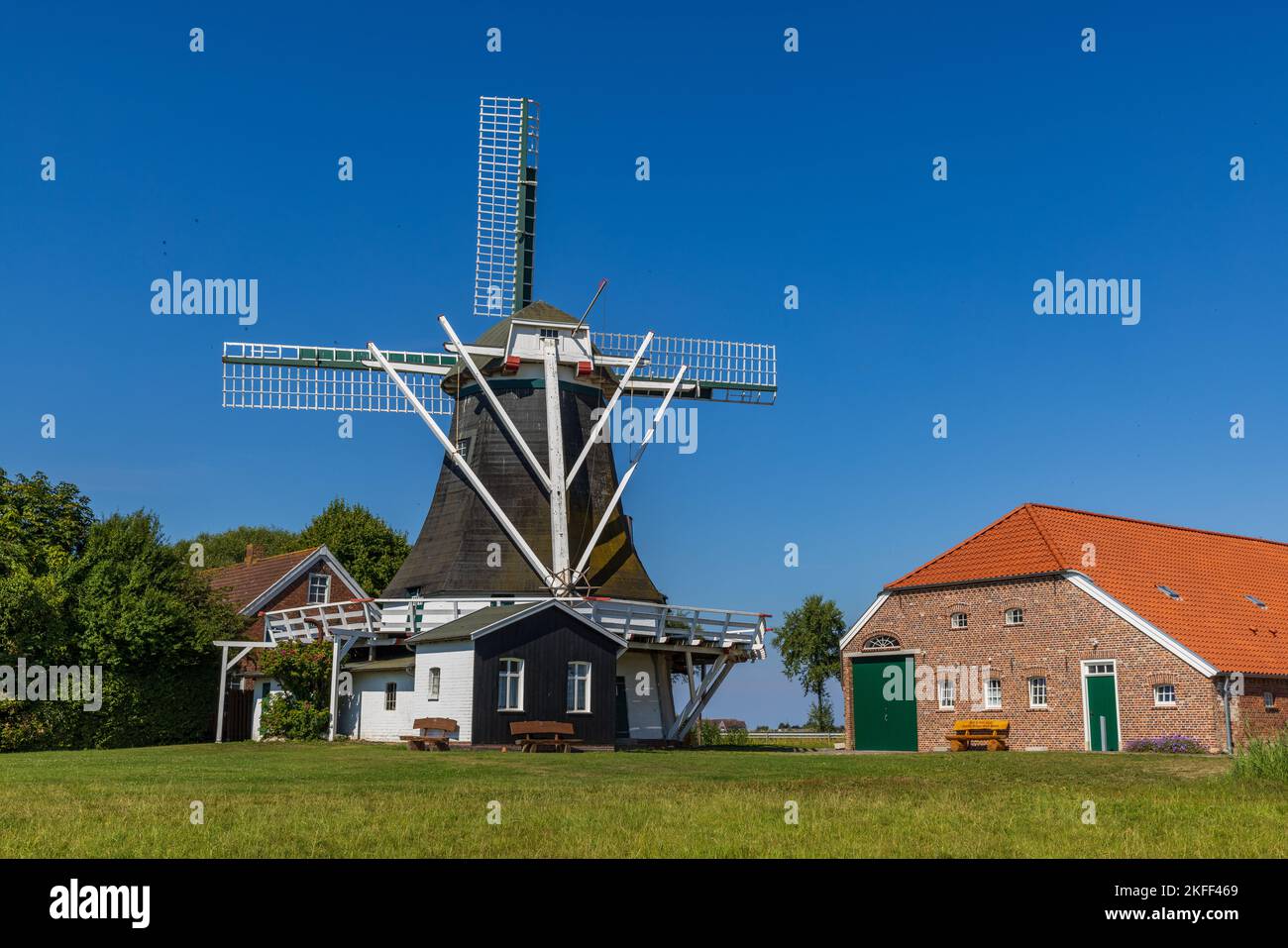 Windmühle Groß Holum, Ostfriesland, Niedersachsen, Deutschland Stockfoto