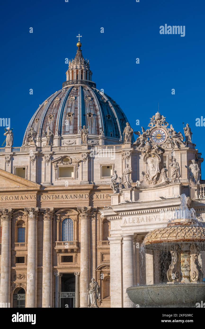 Kuppel von St. Petersdom. Vatikanstadt Città del Vaticano. Stockfoto