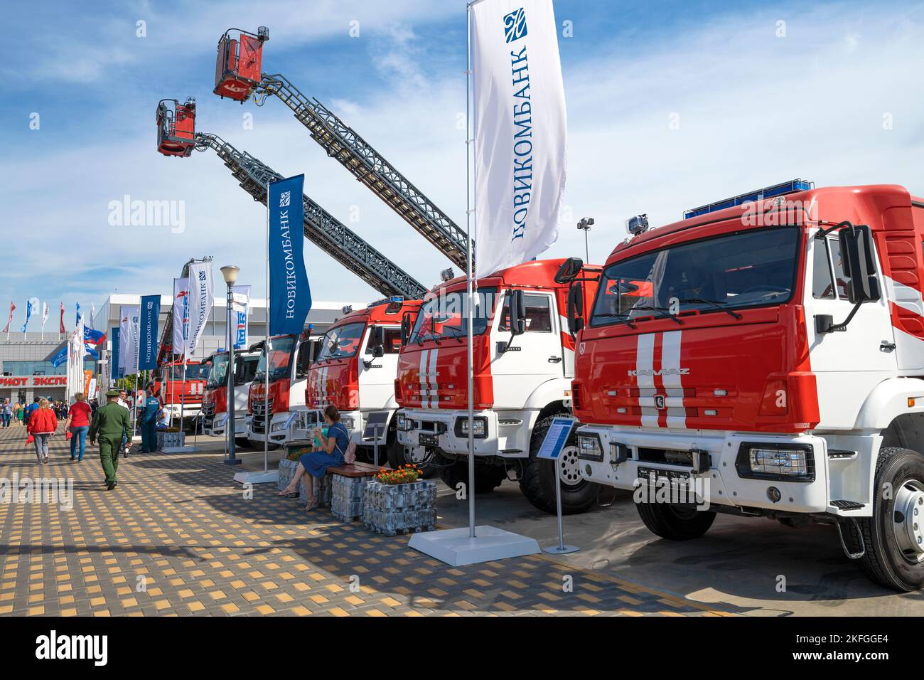 REGION MOSKAU, RUSSLAND - 19. AUGUST 2022: Moderne russische Feuerwehrfahrzeuge auf der Ausstellung des internationalen militärtechnischen Forums 'Army-2022'. Patri Stockfoto