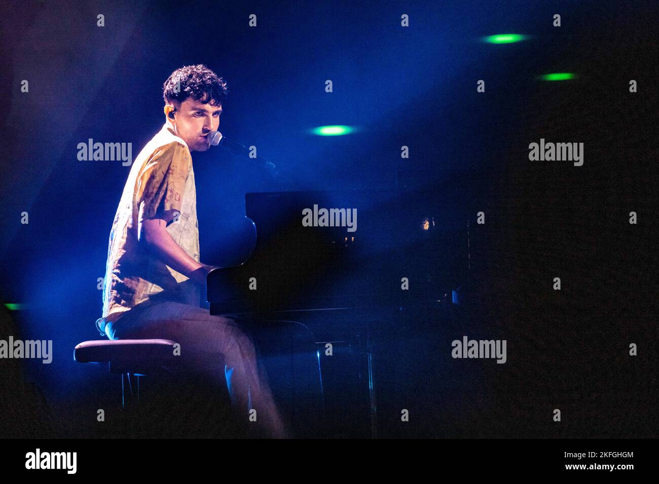 Duncan Laurence tritt beim Great Eurovision Song Contest Konzert 2022 im Ziggo Dome in Amsterdam, Niederlande, auf. (Foto von DPPA/Sipa USA) Stockfoto