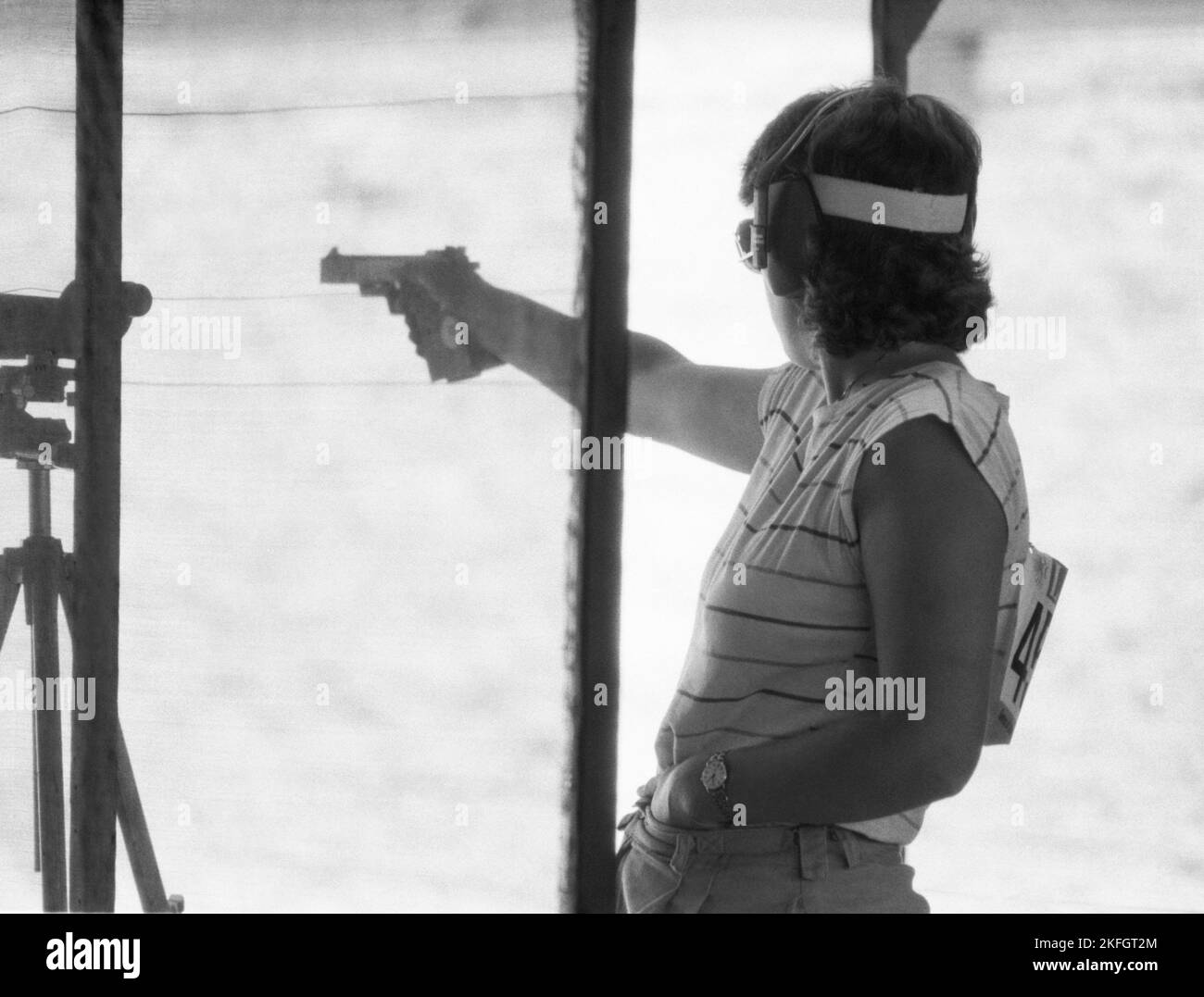 OLYMPIC SUMMERGAMES IN LOS ANGELES USA 1984Kristina Fries Schweden auf dem Schießstand in einer freien Pistole Stockfoto