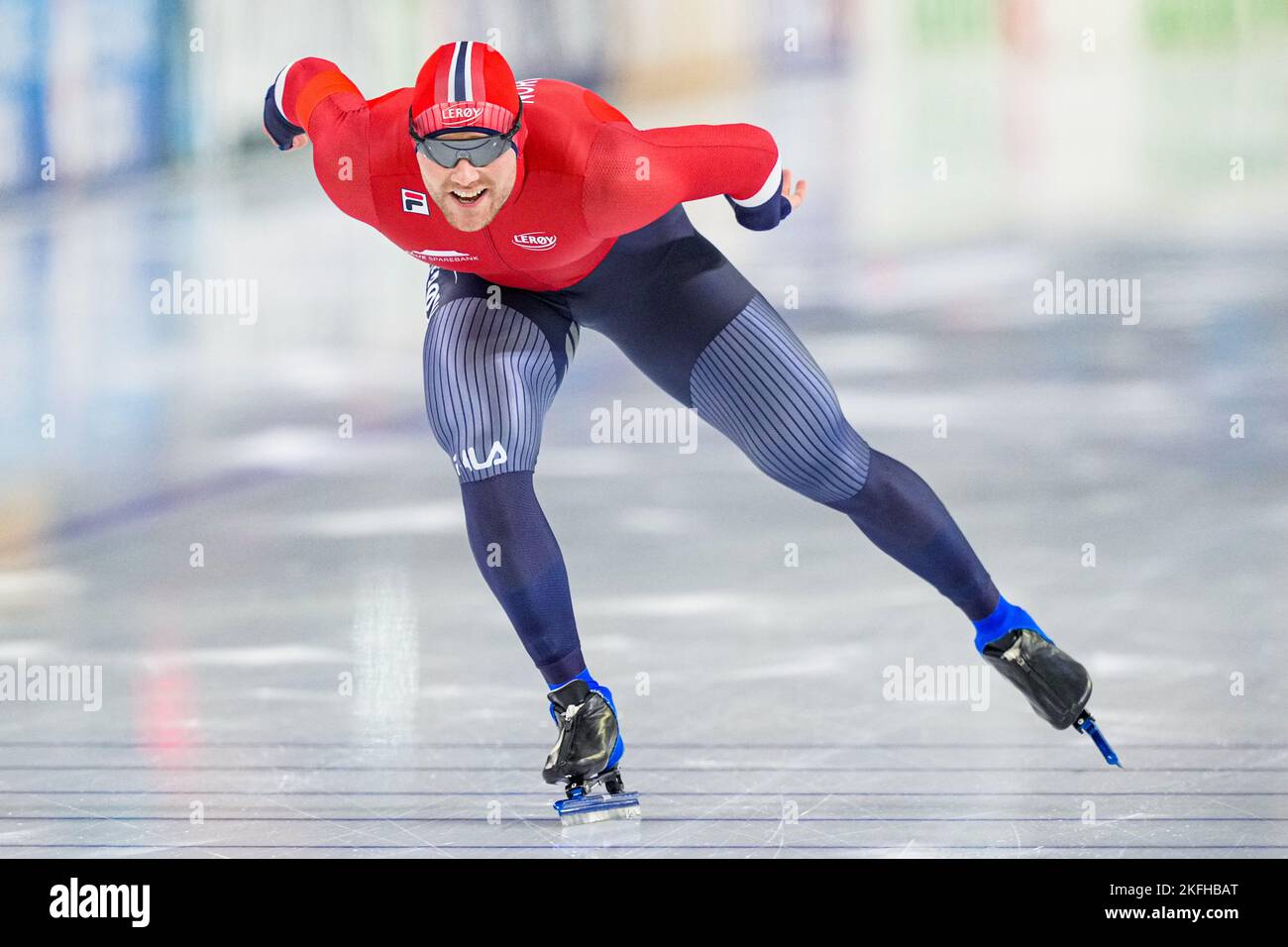 HEERENVEEN, NIEDERLANDE - 18. NOVEMBER: Henrik Fagerli Rukke aus Norwegen tritt am 18. November 2022 während der Speedskating World Cup 2 in Heerenveen, Niederlande, an den Men's 1000m an (Foto by Douwe Bijlsma/Orange Picts) NOCNSF House of Sports Stockfoto
