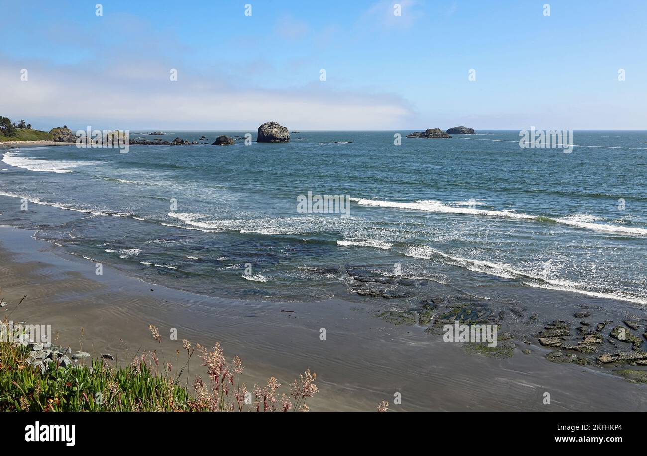 Blick auf Crescent City Harbor Beach - Kalifornien Stockfoto