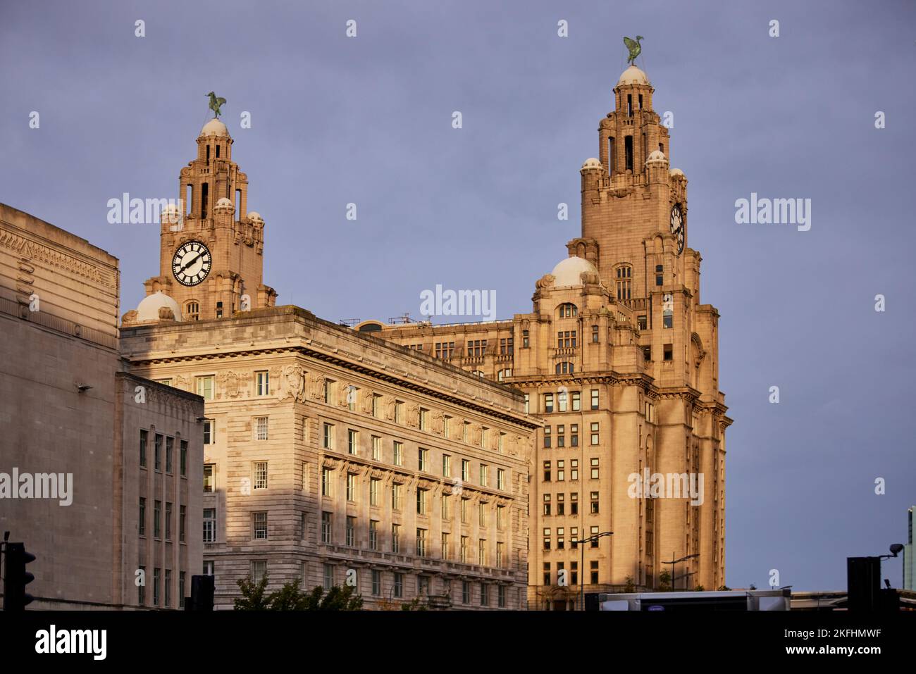 Das Royal Liver Building, denkmalgeschütztes Gebäude in Liverpool, England Stockfoto