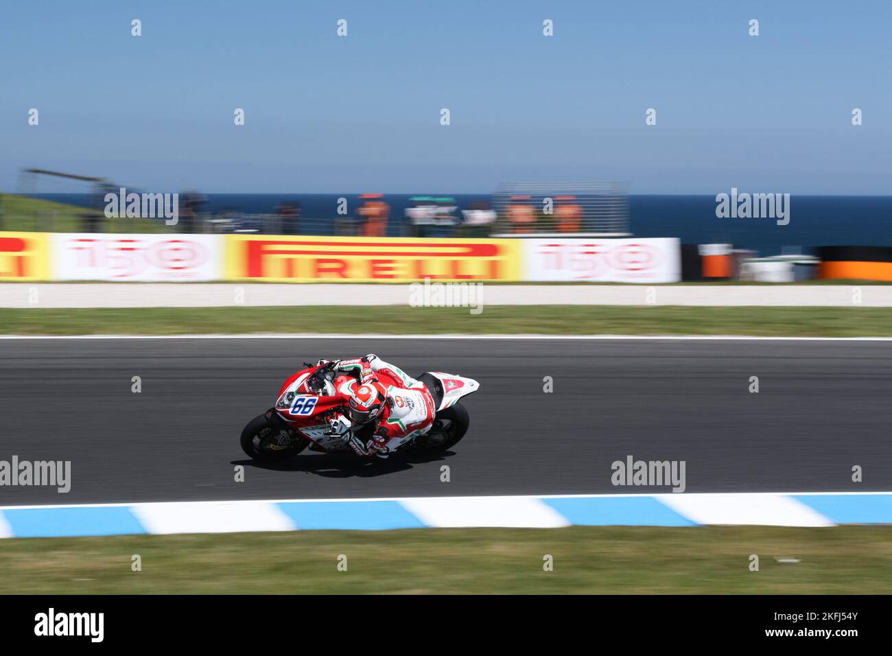 PHILLIP ISLAND, AUSTRALIEN - NOVEMBER 18: Niki Tuuli aus Finnland auf dem MV Agusta Reparto Corse MV Agusta F3 800 RR während des FIM World Superbike 2022 Stockfoto