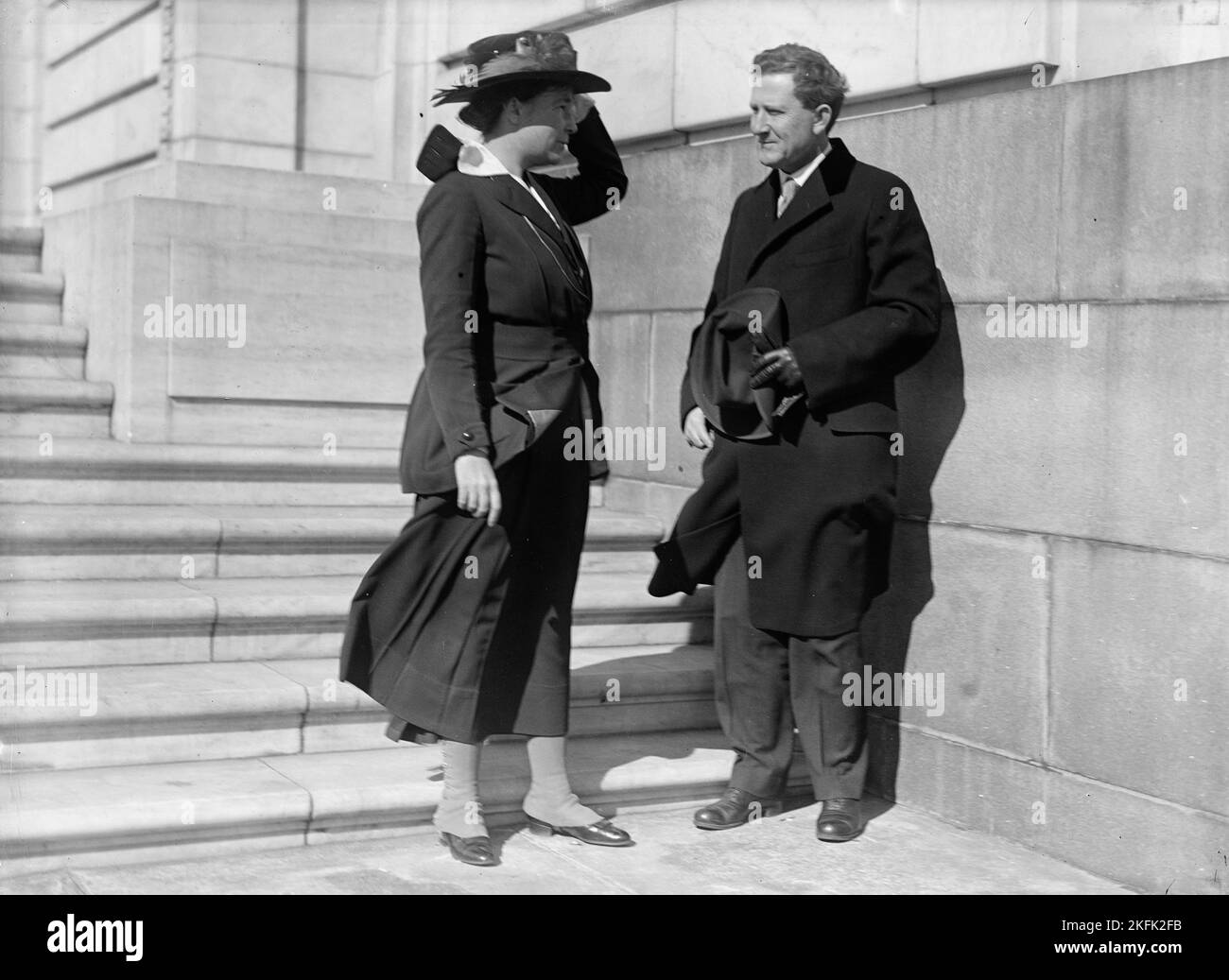 Martin, Anne Henrietta, Nationalvorsitzende, Nationale Frauenpartei, 1926-, Mit Senator Clapp, 1918. Stockfoto