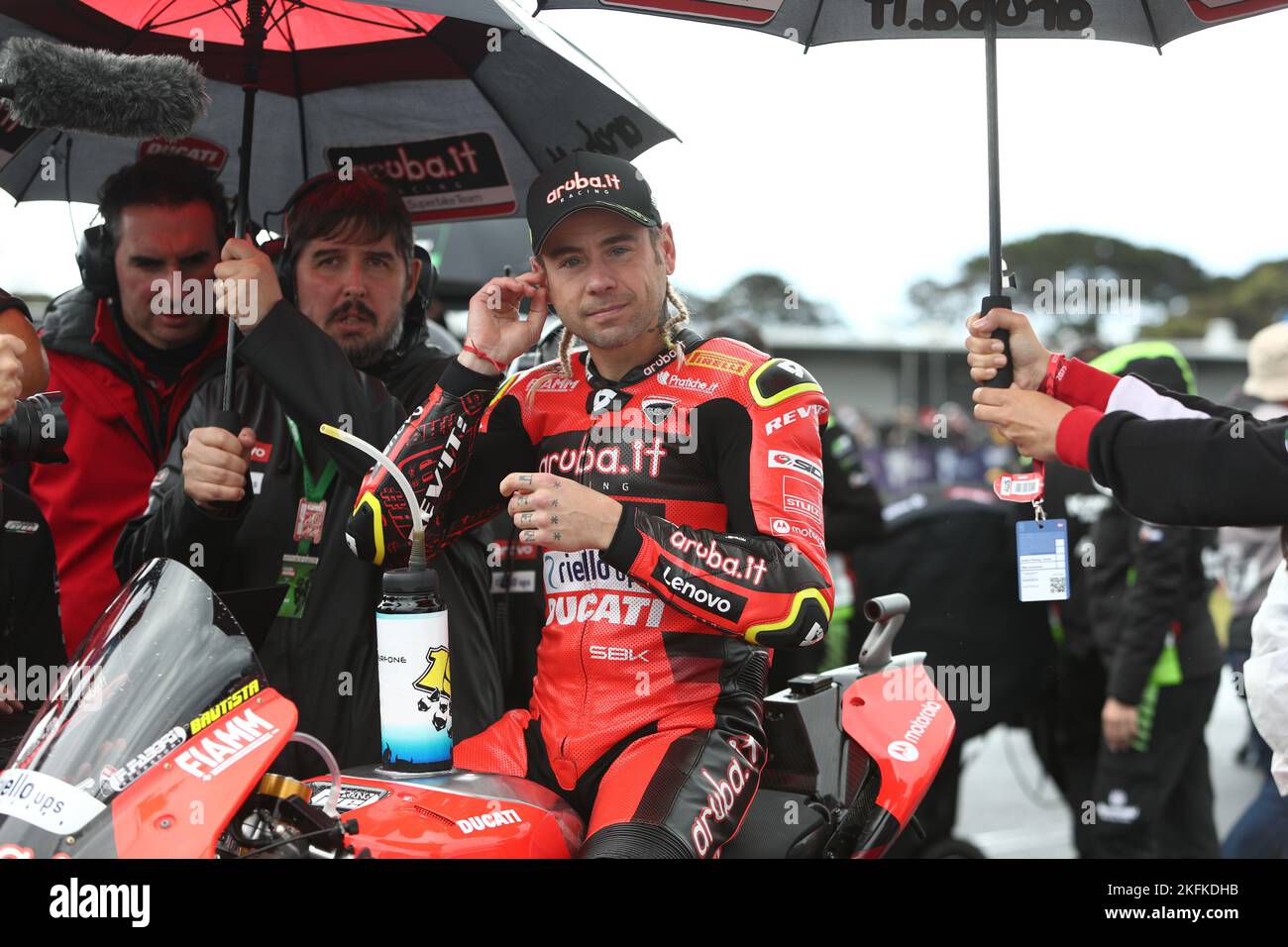 Victoria, Australien 19. November 2022 - Alvaro Bautista (ESP)-Rennen für Aruba.it bereitet sich auf das erste Rennen im Rahmen der australischen Grand Ridge-Runde 2022 der MOTUL FIM Superbike-Weltmeisterschaft 2022 auf Phillip Island, Australien, am 19 2022. November vor - Image Credit-Brett Keating - Alamy Live News. Stockfoto