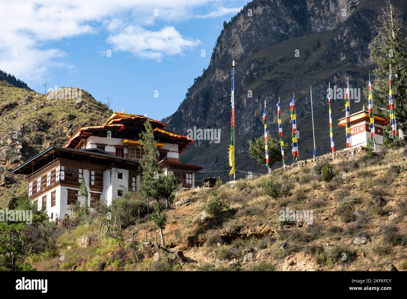 Gebetsflaggen in Bhutan. Stockfoto