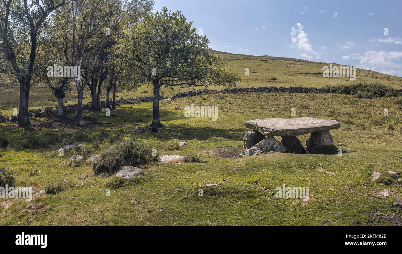 Prähistorische Dolmen von Merilles in Asturien Stockfoto