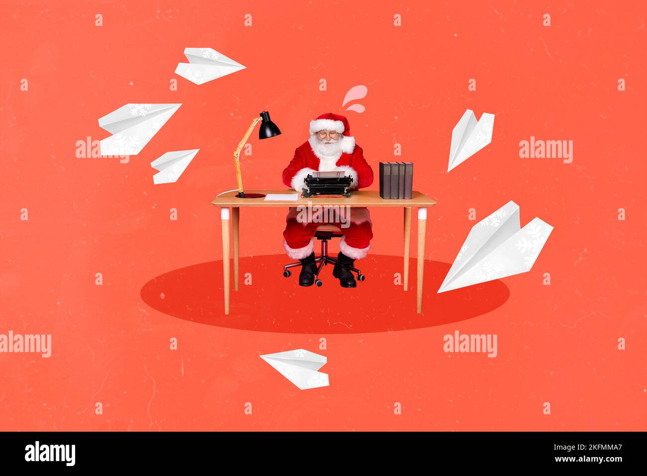 Kreative Foto 3D Collage Postkarte Plakat Grußkarte von Cartoon Fee Personage Eingabe Artikel Arbeitsplatz isoliert auf Malerei Hintergrund Stockfoto