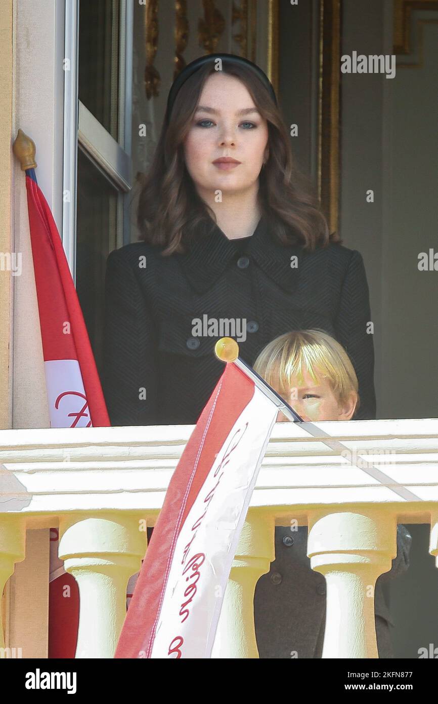 Prinzessin Alexandra von Hannover nimmt an der Parade auf dem Palastbalkon während der Feier zum Nationalfeiertag am 19. November 2022 in Monaco Ville, Fürstentum Monaco, Teil. Foto von Marco Piovanotto/IPA - KEINE BOULEVARDBLÄTTER Stockfoto