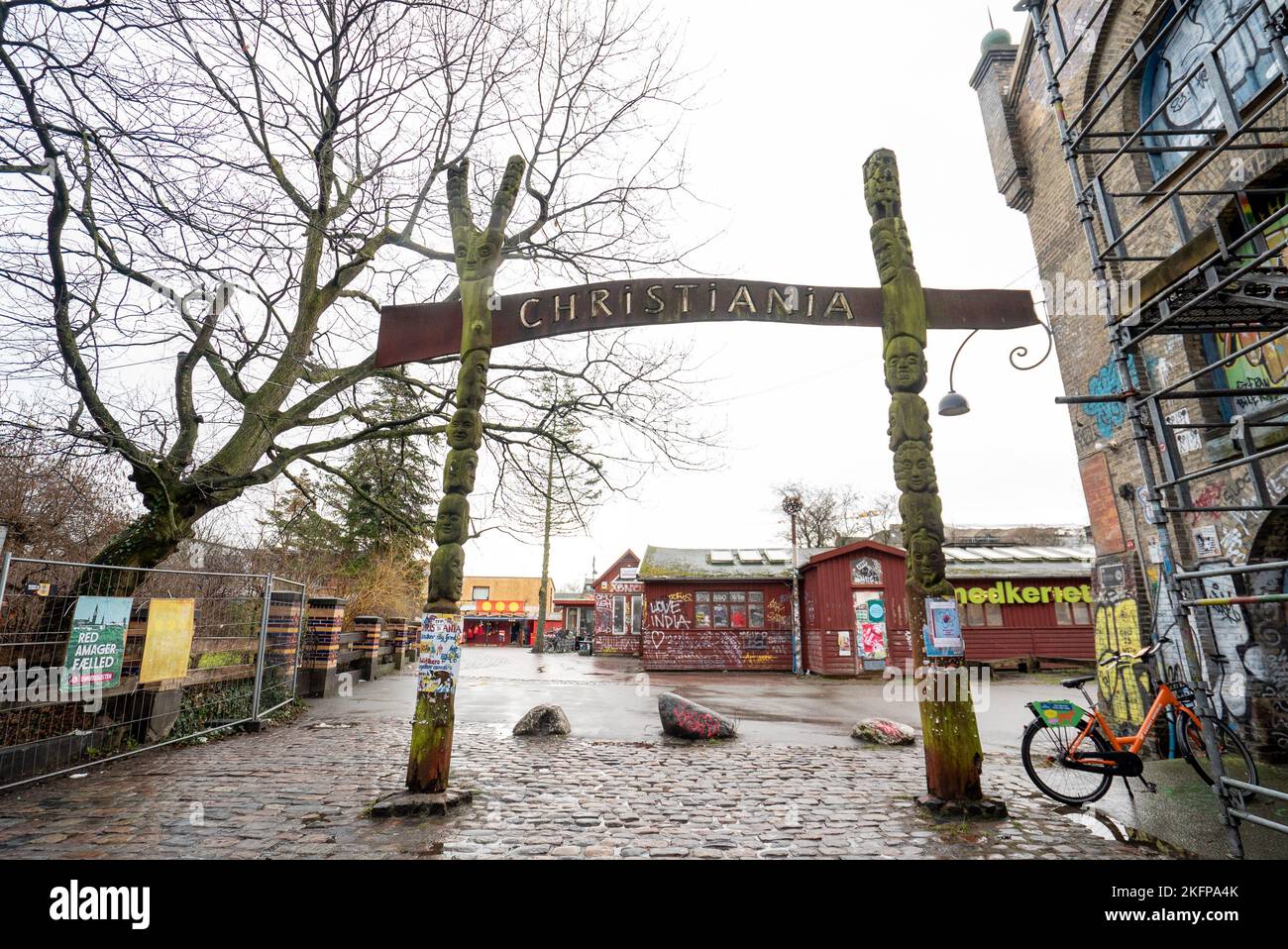 Der Eingang nach Christiania freetown, Kopenhagen, Dänemark. Freetown Christiania- eine absichtliche Gemeinschaft, Kommune und Mikronation in Christianshavn. Stockfoto