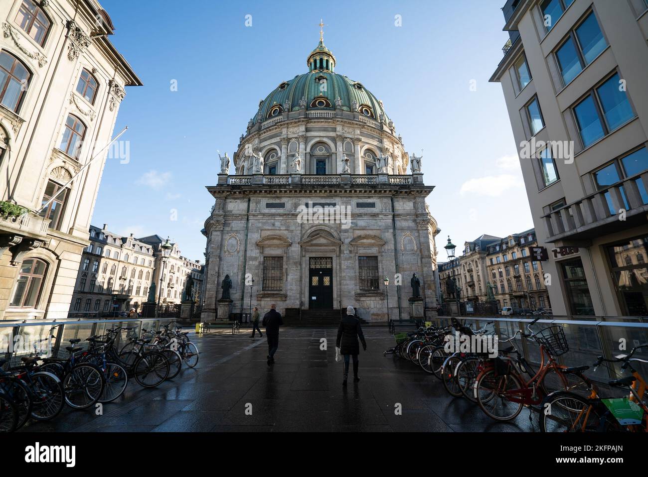 Außenansicht der Marmorkirche / Frederikskirche / Frederiks Kirke - eine evangelische lutherische Kirche in Kopenhagen, Dänemark. Stockfoto