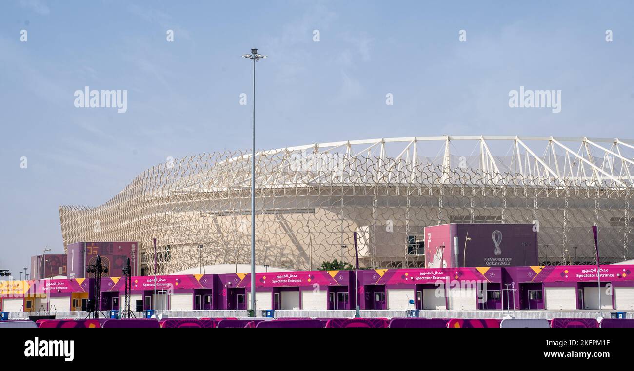 Doha,katar-Oktober 10,2022 :das Ahmad bin Ali Stadion, im Volksmund auch als das Al-Rayyan Stadion bekannt, ist ein Mehrzweckstadion in Al Rayyan, Katar, Stockfoto