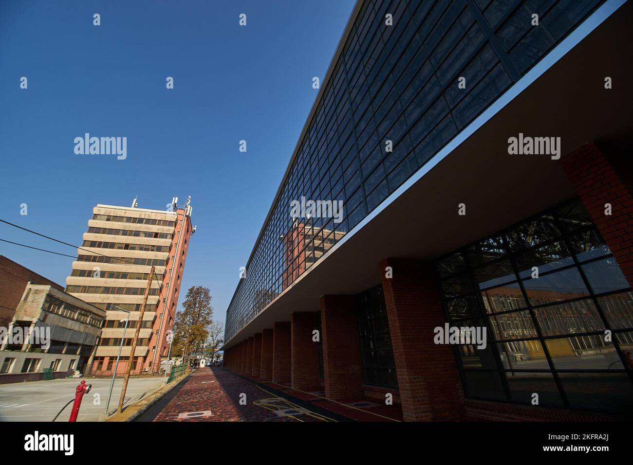 Bukarest, Rumänien - 09. November 2022: Die neu renovierte Laminor Hall, historisches Denkmal, erbaut im Jahr 1938, mit einer Fläche von 68.000 Quadratmetern, Th Stockfoto