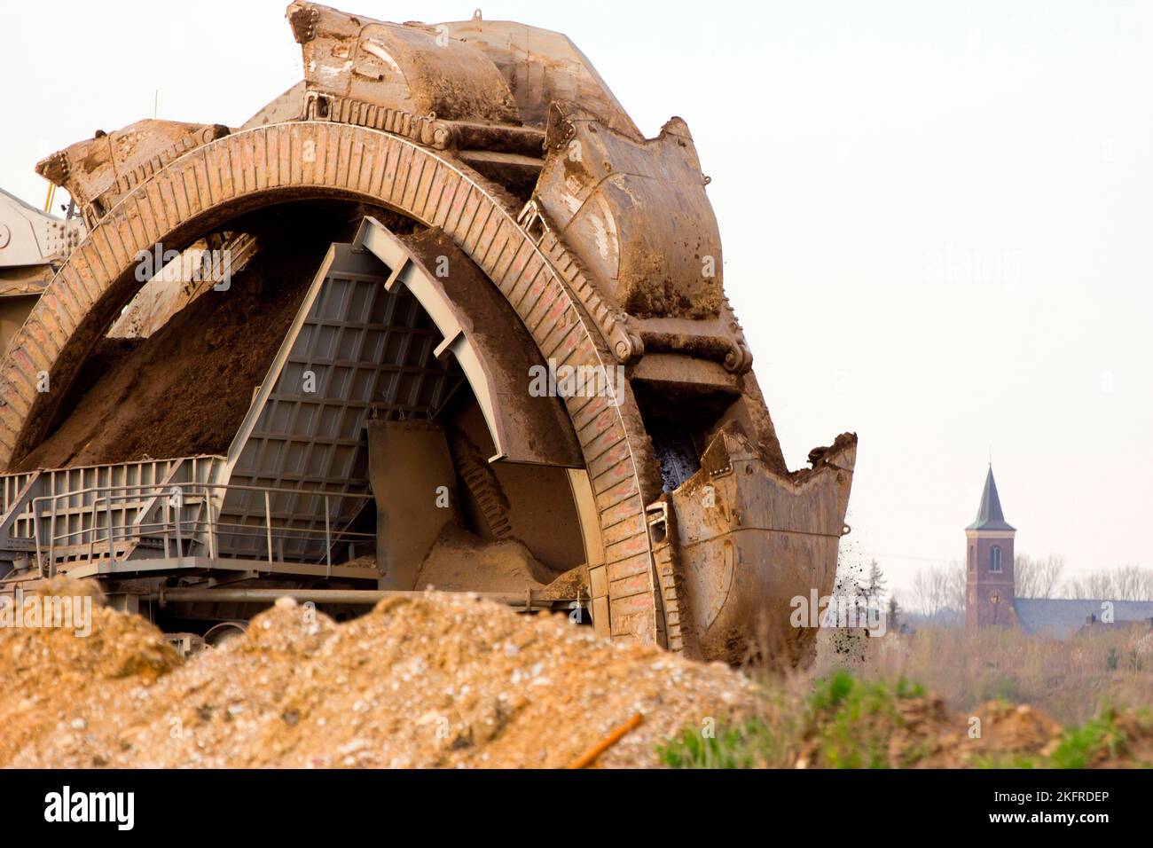 Schaufelradbagger in einem Braunkohle- oder Braunkohlenbruch, Deutschland Stockfoto