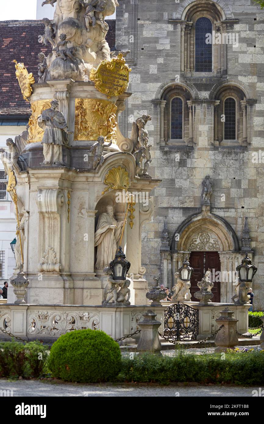 Dreifaltigkeitssäule, Kloster Heiligenkreuz, Niederösterreich, Österreich, Europa Stockfoto