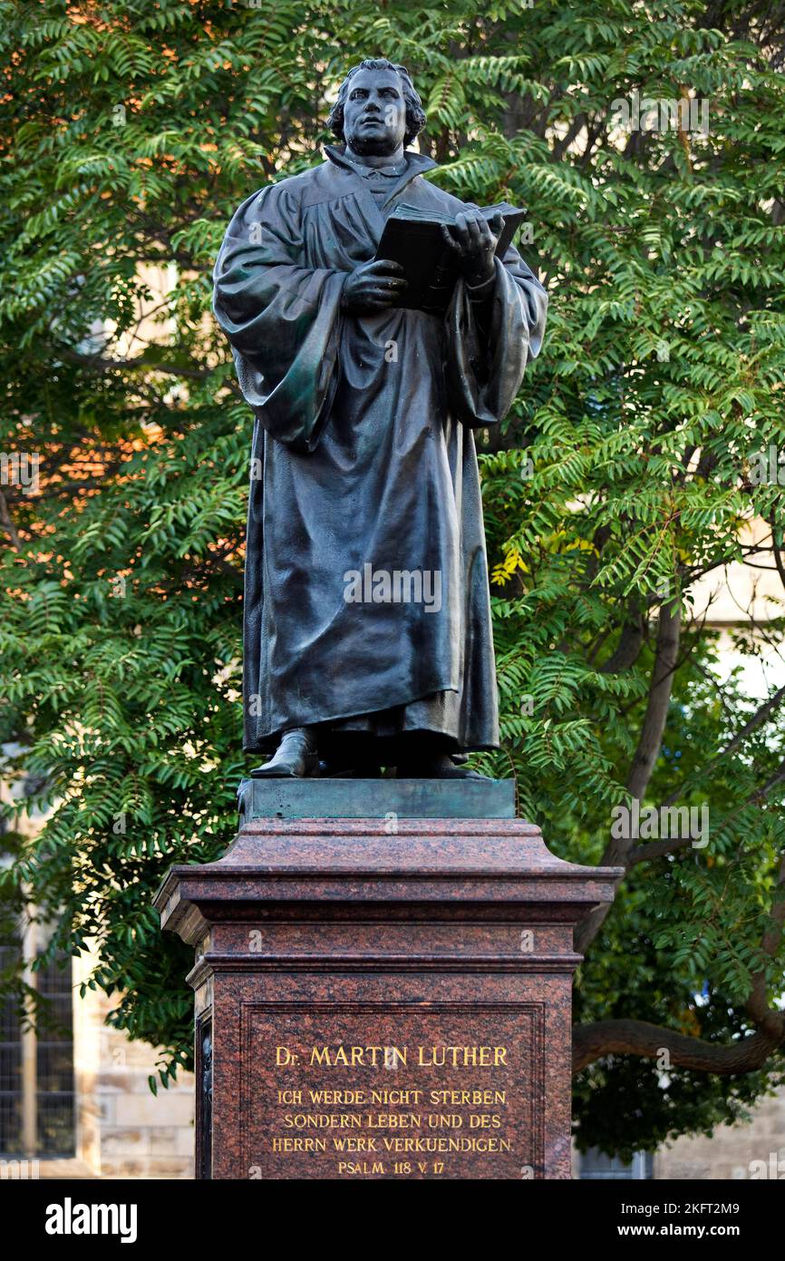 Lutherdenkmal des Bildhauers Fritz Schaper in Erfurt, wo Luther zwischen 1501 und 1511 lebte, Thüringen, Deutschland, Europa Stockfoto