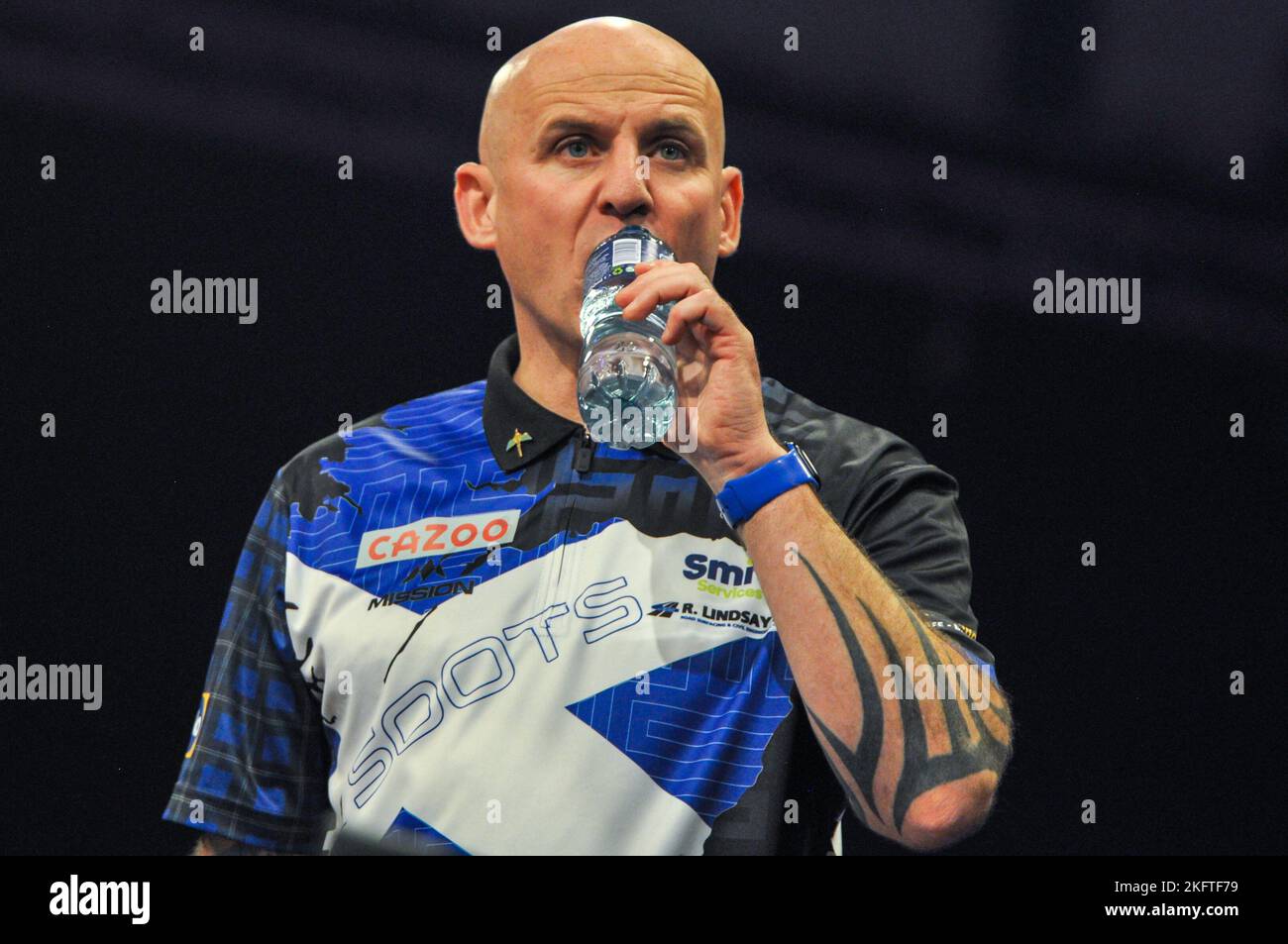 WOLVERHAMPTON, ENGLAND 12. NOVEMBER Alan Soutar aus Schottland beim