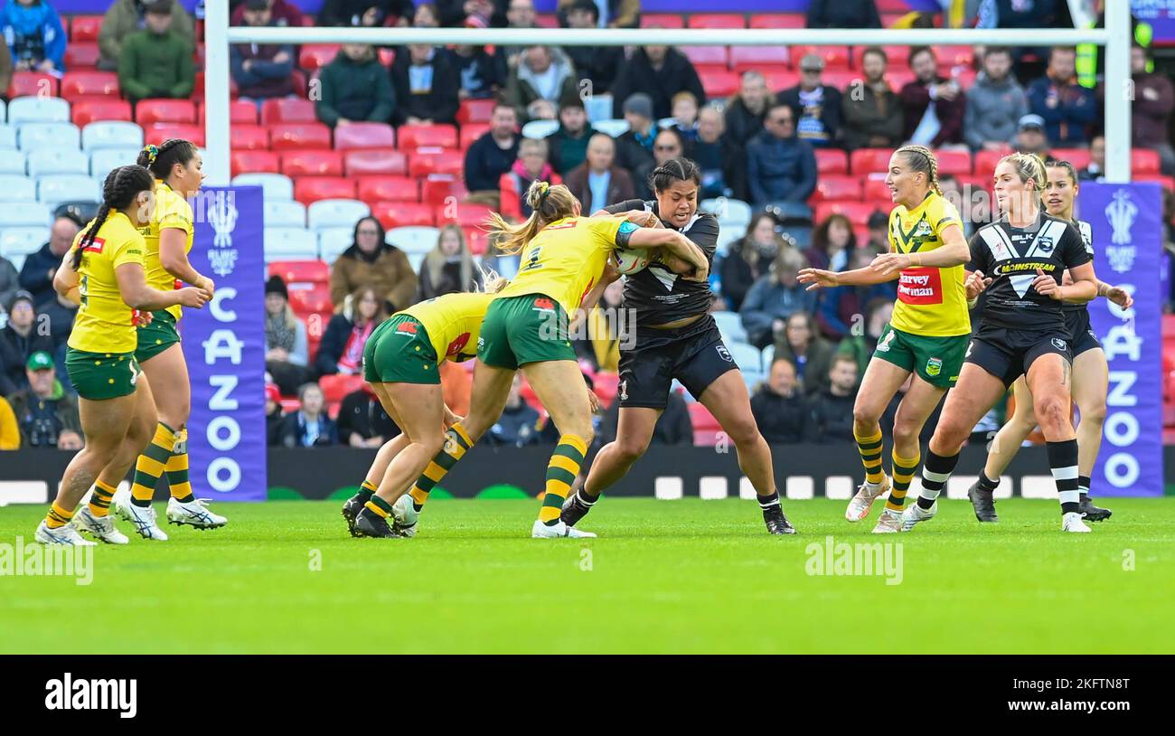 Manchester ENGLAND - NOVEMBER 19. Spielaktion während des Rugby League World Cup Womens Finales zwischen Australien und Neuseeland im Old Trafford am 19. - 2022. November in Manchester England. Stockfoto