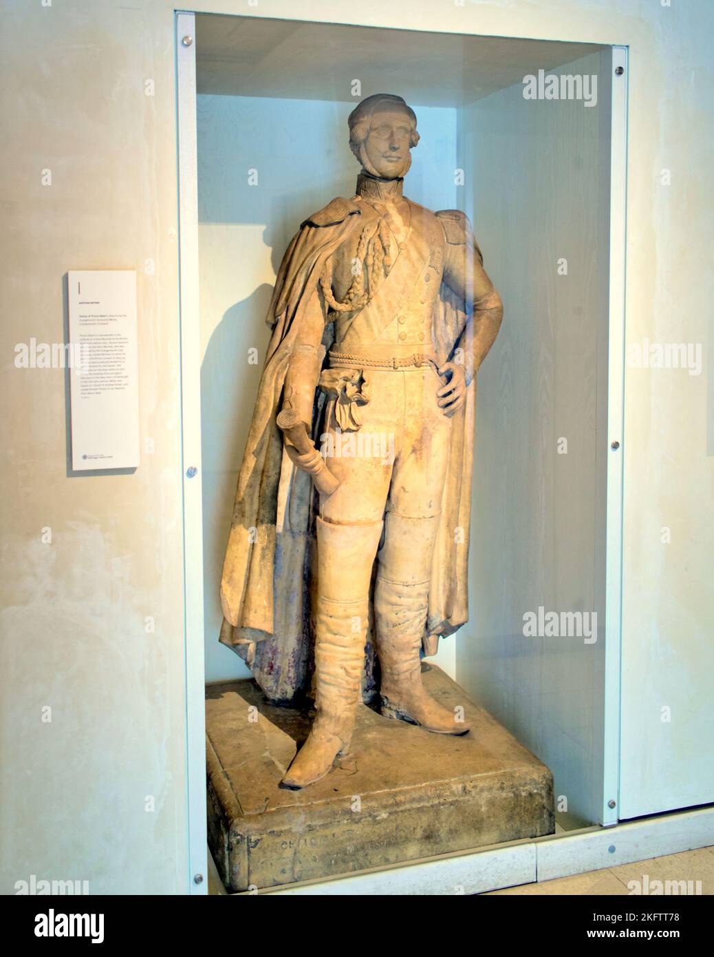 Statue des jungen Prinzen albert, eine, wenn man mit dem Woman National Museum of Scotland, Chambers St, Edinburgh EH1 1JF zusammenarbeitet Stockfoto