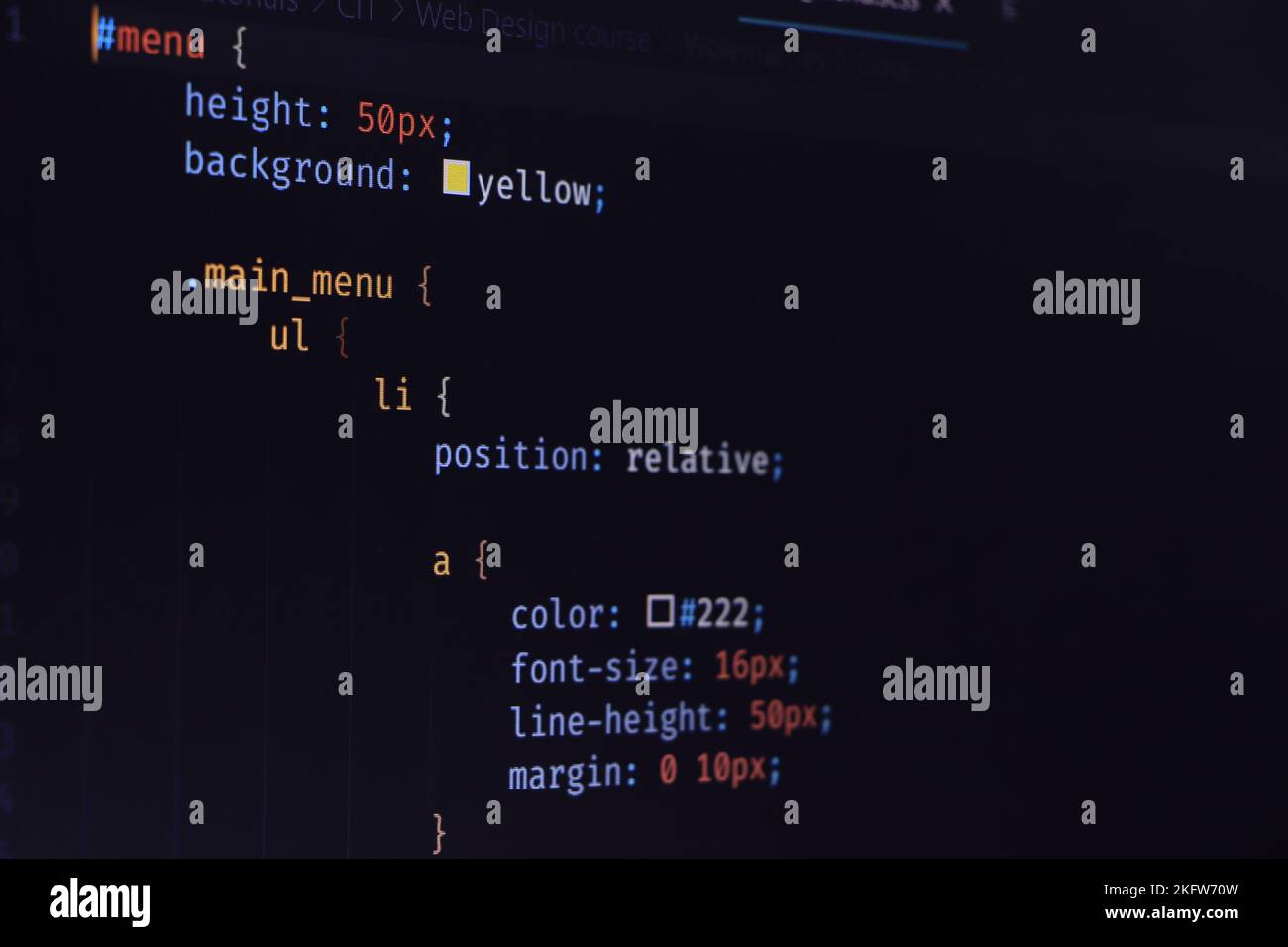 PHP Programmiersprache auf dem Computerbildschirm. Überwachen Sie das Technologiekonzept. Hintergrund des Programmcodes. Konzept der Web-Entelopung Stockfoto