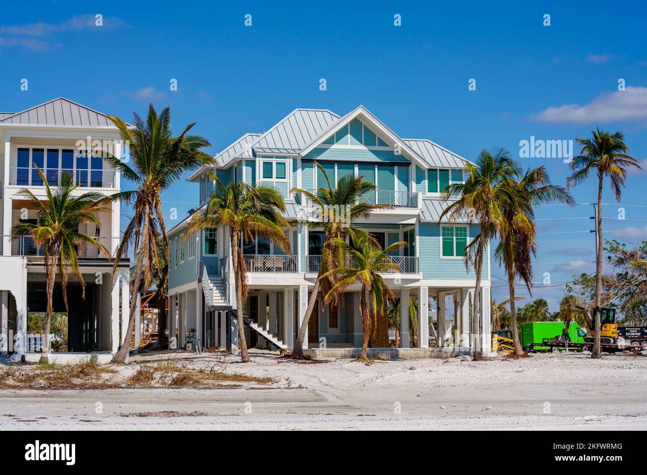 Fort Myers Beach, FL, USA - 19. November 2022: Häuser am Strand, die durch den US-amerikanischen US-amerikanischen „The Beach“-Flughafen Ian Fort Myers, Florida, zerstört wurden Stockfoto