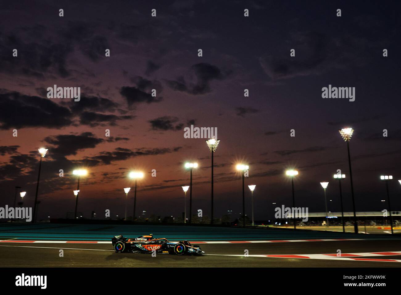Yas Marina Circuit, Abu Dhabi, VAE. 20/11/2022, Lando Norris (GBR) McLaren MCL36. Abu Dhabi Grand Prix, Sonntag, 20.. November 2022. Yas Marina Circuit, Abu Dhabi, VAE. Stockfoto