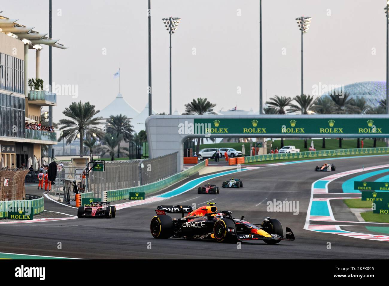 Abu Dhabi, Abu Dhabi. 20.. November 2022. Sergio Perez (MEX) Red Bull Racing RB18. Abu Dhabi Grand Prix, Sonntag, 20.. November 2022. Yas Marina Circuit, Abu Dhabi, VAE. Quelle: James Moy/Alamy Live News Stockfoto