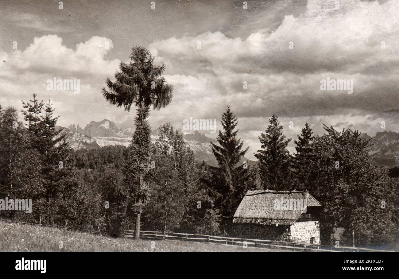 Foto aus einem Familienalbum der frühen zwanziger Jahre mit schönen Landschaften von Südtirol - Südtirol (Italien) Stockfoto