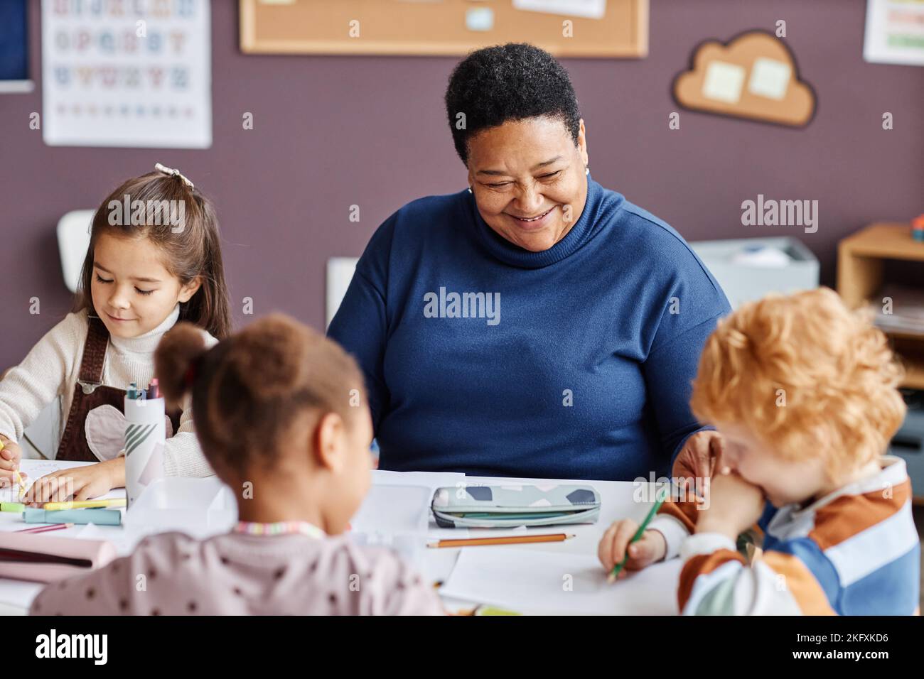 Pan-afrikanische Tischflagge 21x14cm - AZ FLAG Büroflagge Mit 25cm Ständer