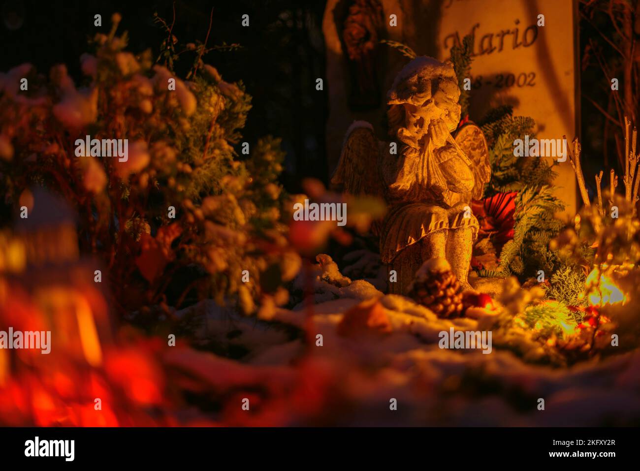 Impressionen eines Friedhofs auf dem Totensonntag oder des Ewigen Sonntags in Berlin, Deutschland, Gedenktag in Deutschland und der Schweiz, Gedenktag für Decea Stockfoto