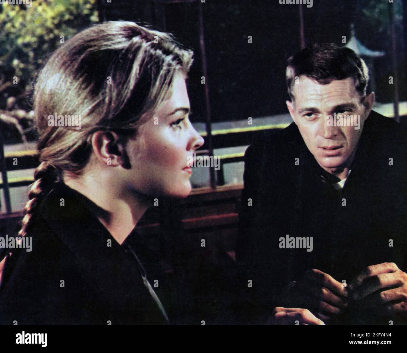 Candice Bergen, Steve McQueen, am Set des Films „The Sand Pebbles“, 20. Century-Fox, 1966 Stockfoto