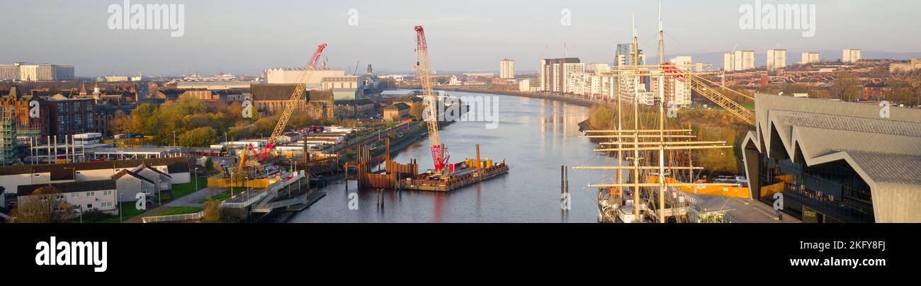 Trockendocks sind jetzt überflüssig und Feuchtgebiete am Fluss Clyde Stockfoto